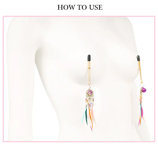 Pinzas fetichista aprieta Pezones con joyeria plumas de colores BDSM